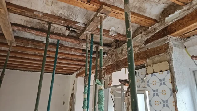 Molino-historico-en-la-poblacion-de-Bronchales-Restauracion-estructural-de-vigas-009