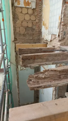 SOS-Madera-Rehabilitacion-de-vigas-estructurales-en-calle-Espartero-Valencia-026